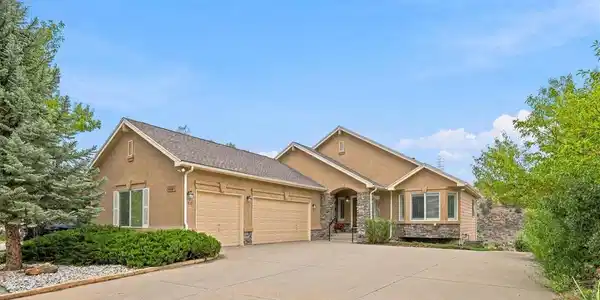 Image 2: Fantastic Location, Main Level Living Floor plan, 3 car garage, low maintenance yard and Amazing Privacy and views! Image 2: Fantastic Location, Main Level Living Floor plan, 3 car garage, low maintenance yard and Amazing Privacy and views!