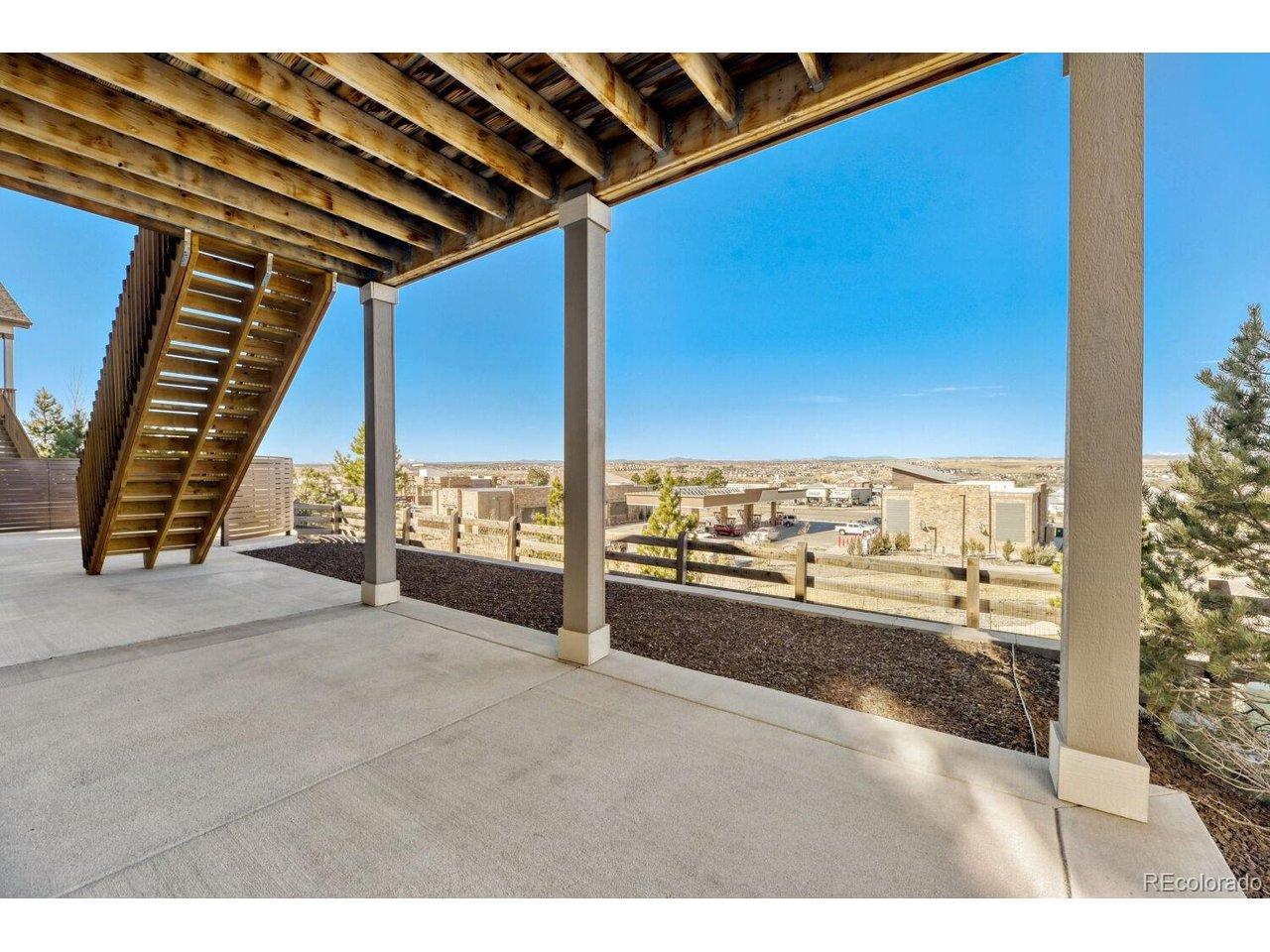 Image 4: Enjoy Spectacular Colorado Sunsets From the Patio Image 4: Enjoy Spectacular Colorado Sunsets From the Patio
