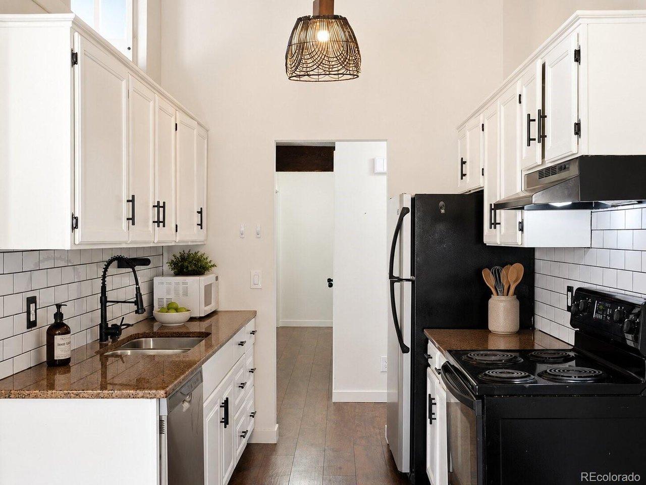 Image 4: Digitally Rendered - Kitchen