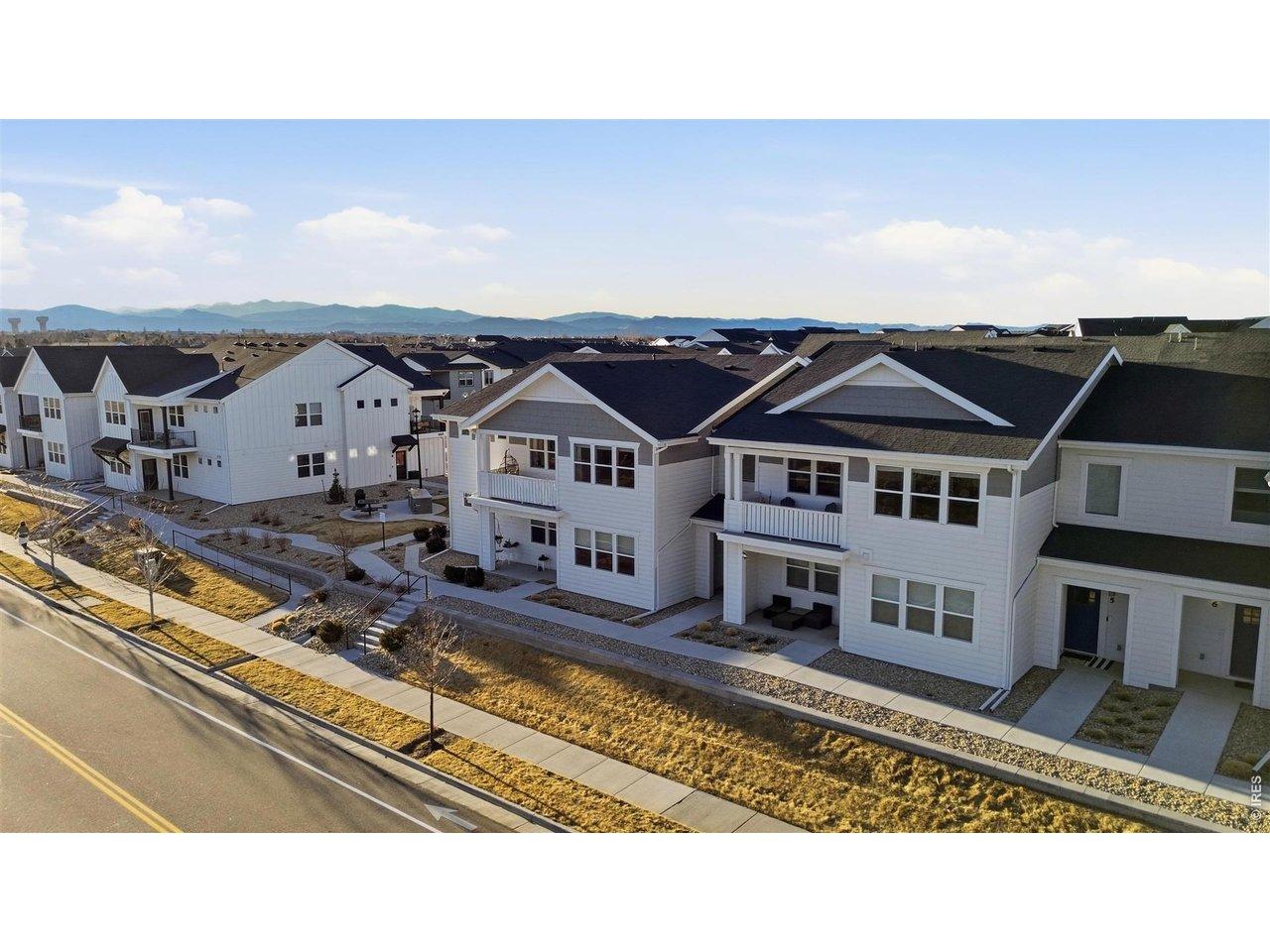 Image 3: End unit with unobstructed mountain views
