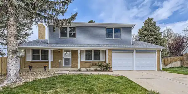 3240 E 128th