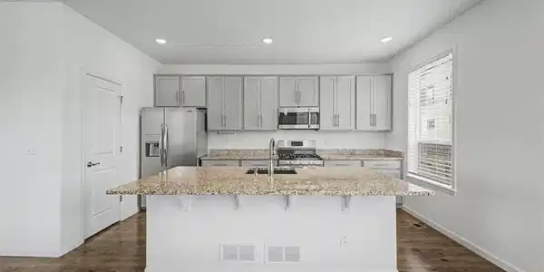 Image 4 Image 4