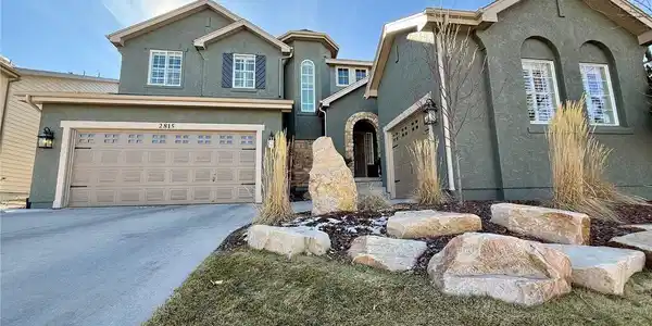 2815 Breezy Ln