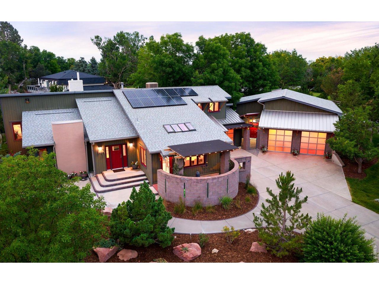 Image 1: Stunning front elevation! Image 1: Stunning front elevation!
