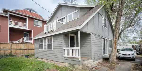 2317 Walnut