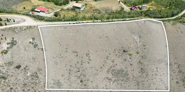 Image 4: Aerial - Markers and outlines are to give a general idea of the property location and are not to be relied upon. Image 4: Aerial - Markers and outlines are to give a general idea of the property location and are not to be relied upon.
