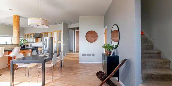 Image 4: Newly finished hardwood floors