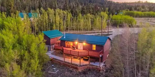 169 Fen Ct