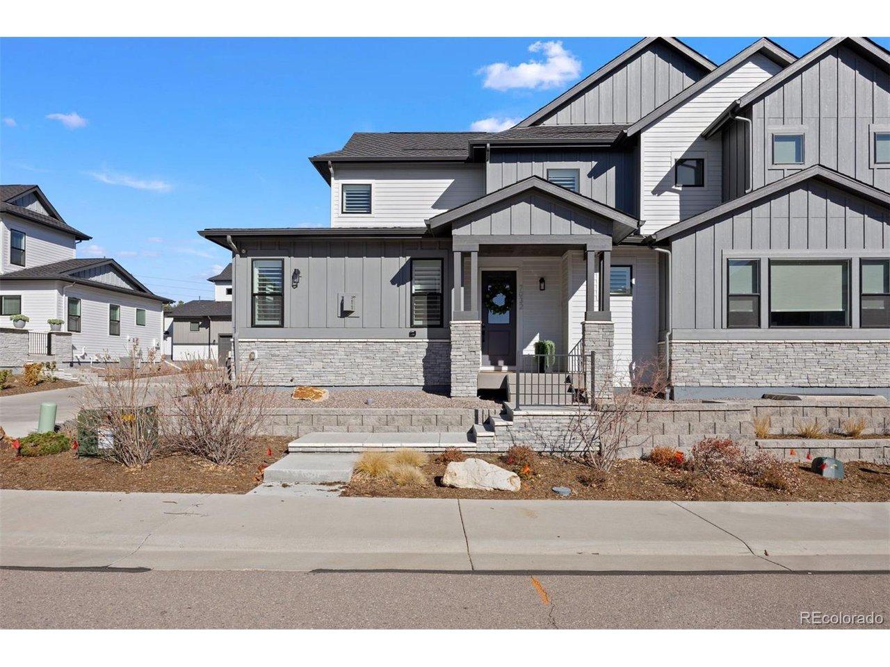 Image 1: Low maintenance home that lives spacious and private! Image 1: Low maintenance home that lives spacious and private!