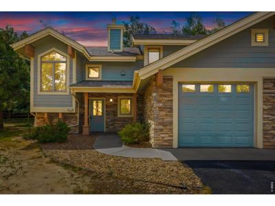 861 Crabapple Ln