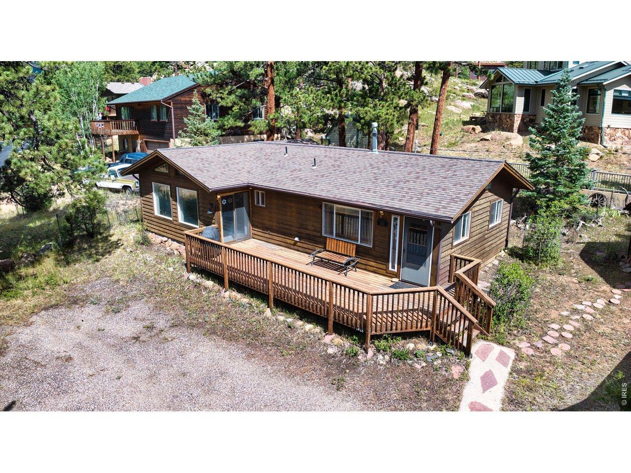 Image 4: Cabin #1 1425 Bluebell Dr. Image 4: Cabin #1 1425 Bluebell Dr.