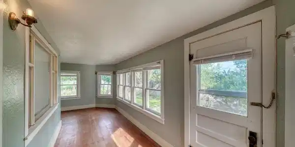 Image 2: Sun room Image 2: Sun room