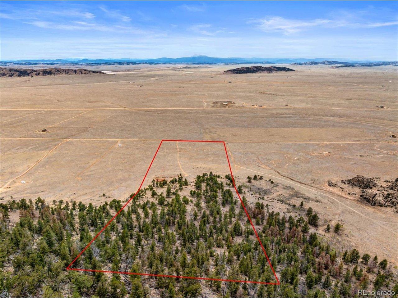 Image 4: Property Lines are Approximate and not a survey