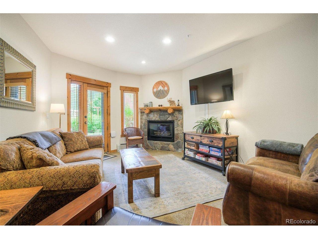 Image 1: Walk out, main floor!