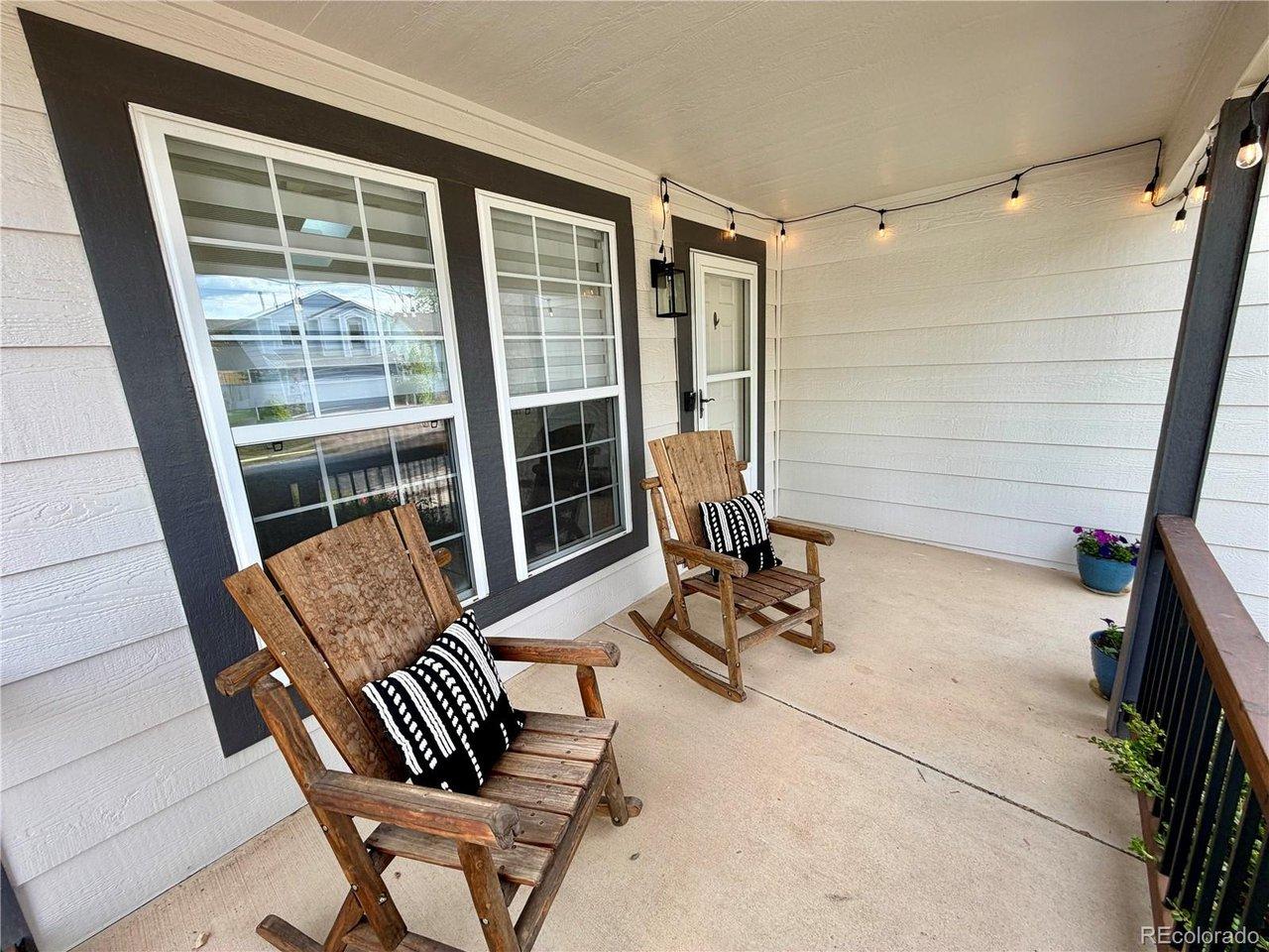 Image 4: Covered Porch Image 4: Covered Porch