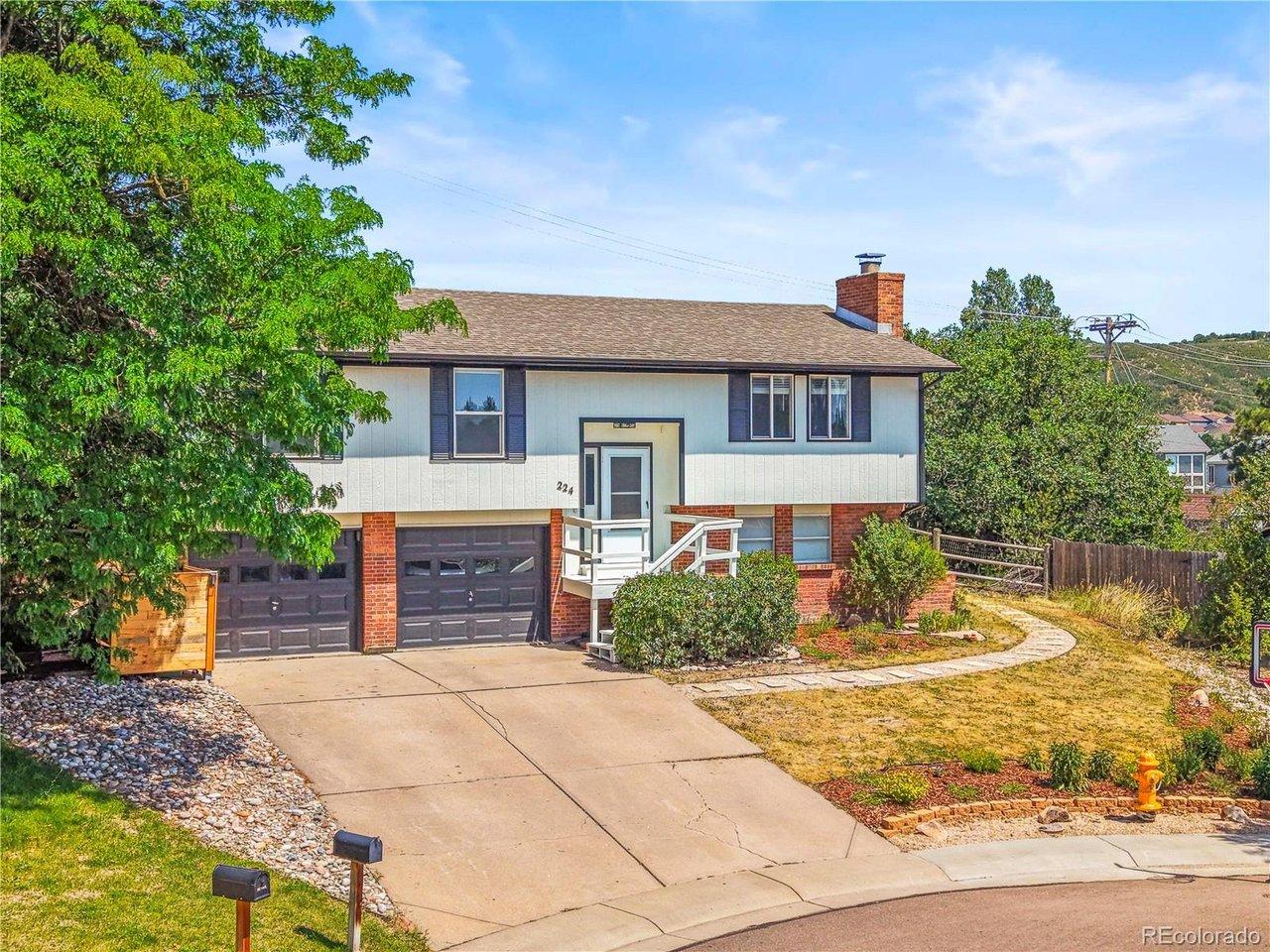 Image 2: Home is on a cul de sac; quiet streets; open space behind