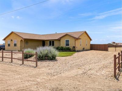 734 E Marigold Dr