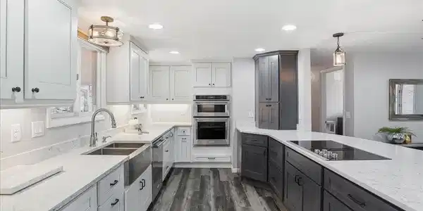 Image 2: Beautiful remodeled kitchen with custom cabinetry