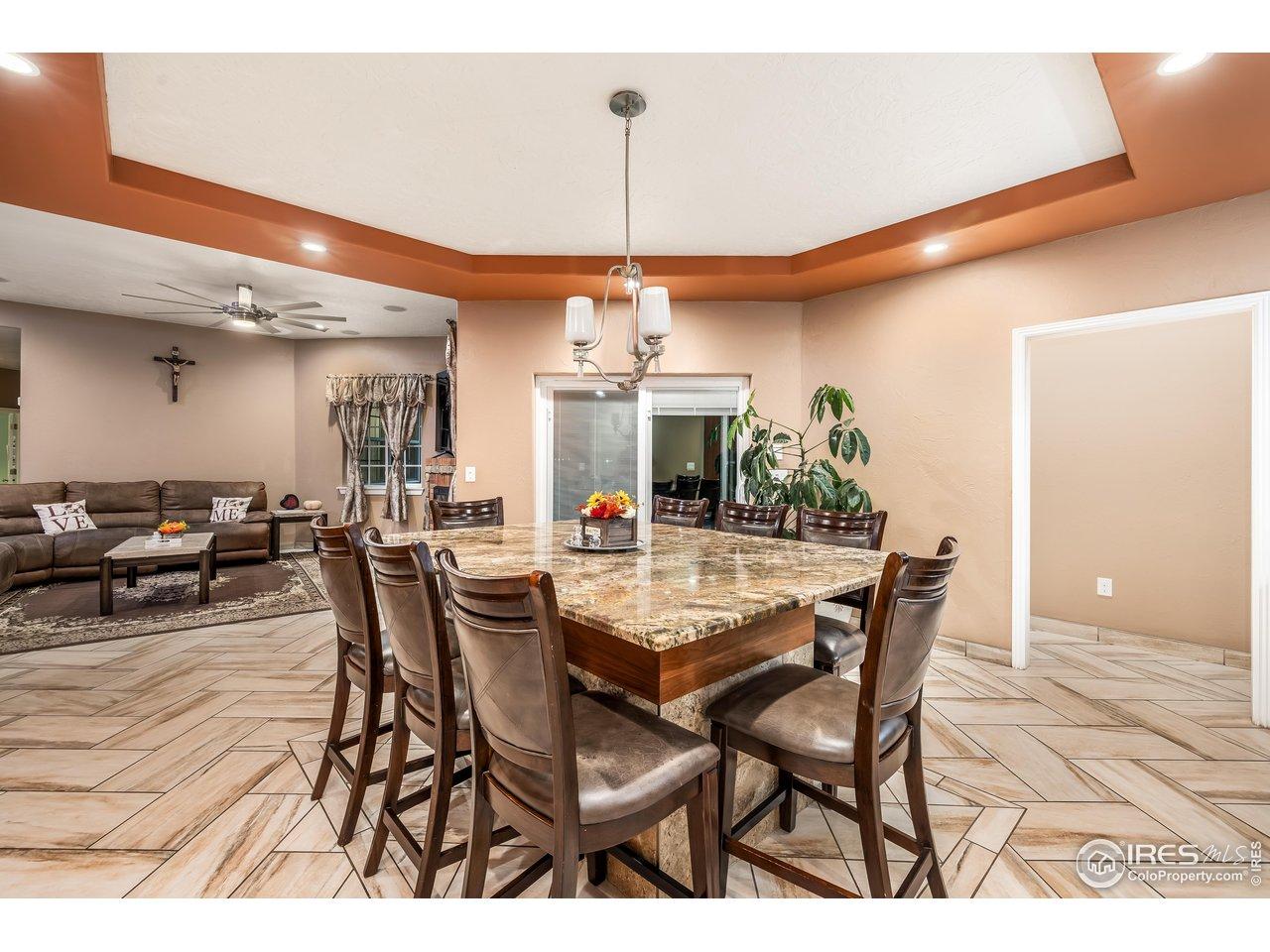 Image 4: Custom Center Dining Island with crowned ceiling Image 4: Custom Center Dining Island with crowned ceiling
