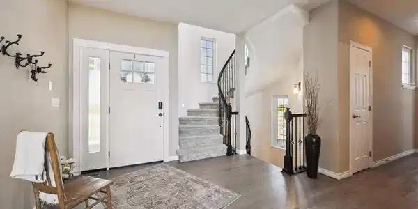 Image 4: Foyer Image 4: Foyer