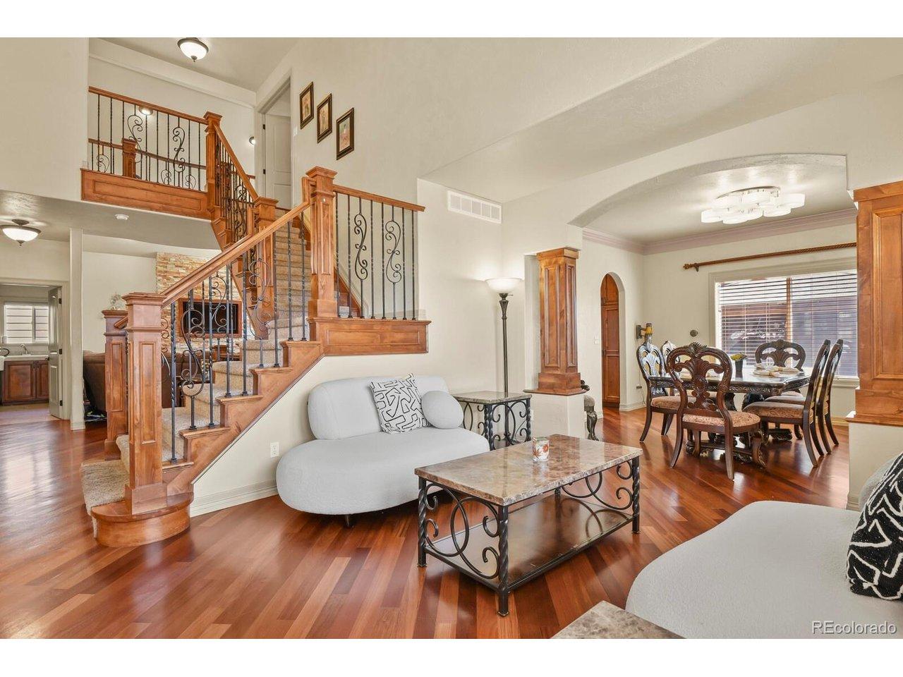 Image 3: Formal Living Room Image 3: Formal Living Room