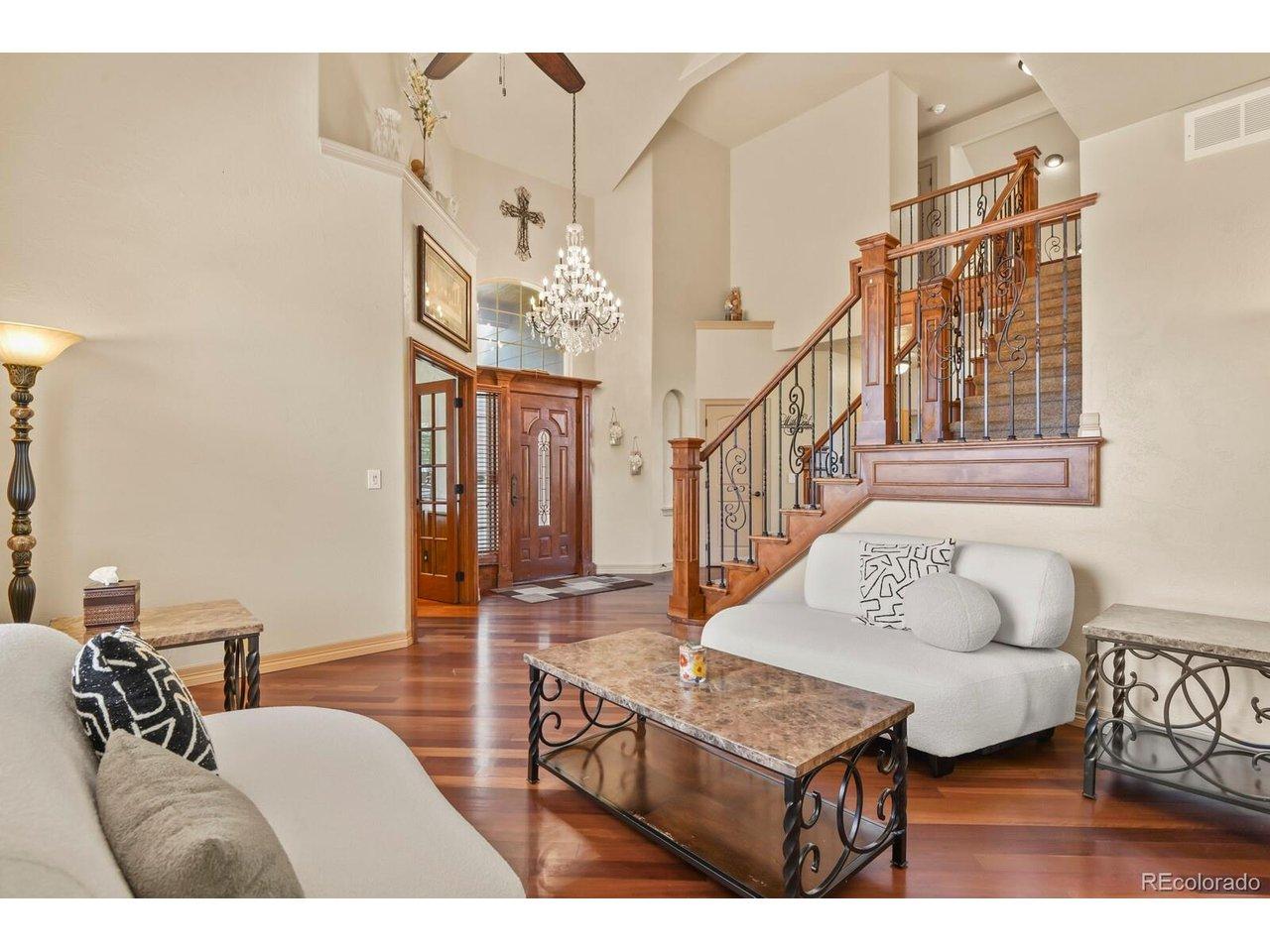 Image 4: Formal Living Room Image 4: Formal Living Room