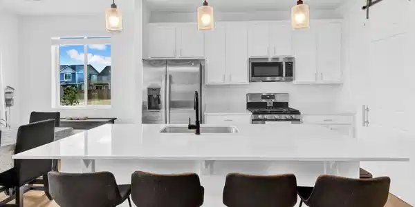 Image 3: Kitchen Image 3: Kitchen