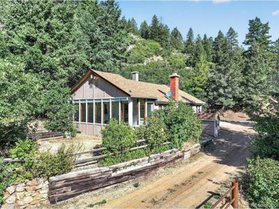 2105 Hidden Valley Rd