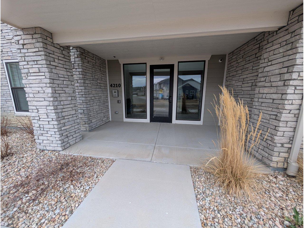 Image 2: Secure entry