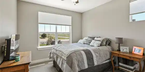 31353 E 163rd