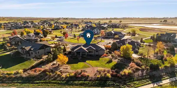Image 3: Large almost 1 acre lot backing to neighbor Image 3: Large almost 1 acre lot backing to neighbor