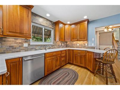 381 S 20th Ave