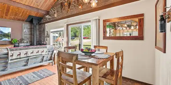 Image 3: Dining Room Image 3: Dining Room