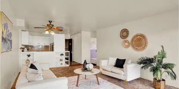 Image 2: Large Private Spaces high above the City Image 2: Large Private Spaces high above the City