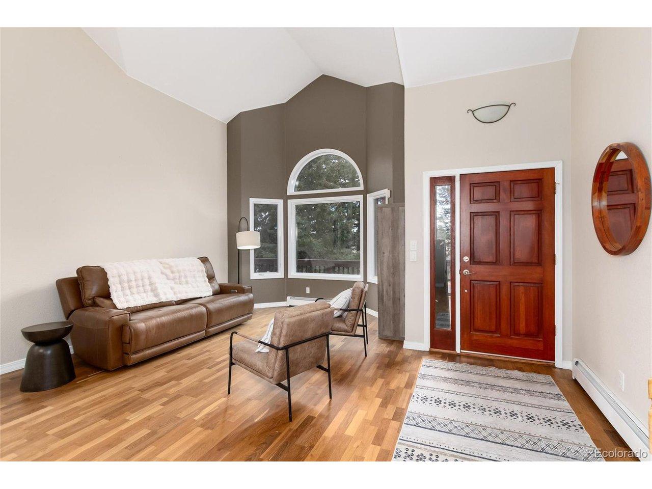 Image 4: Hardwood floors Image 4: Hardwood floors