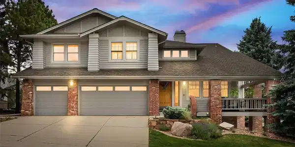 19 Amaranth Dr
