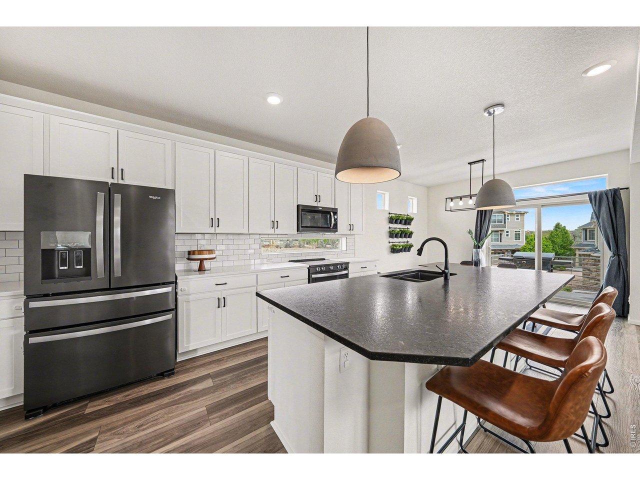 Image 3: Kitchen Image 3: Kitchen