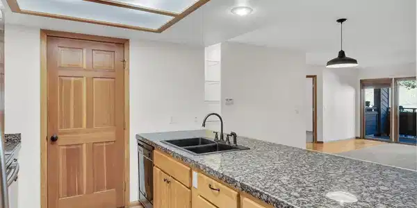 Image 4 Image 4