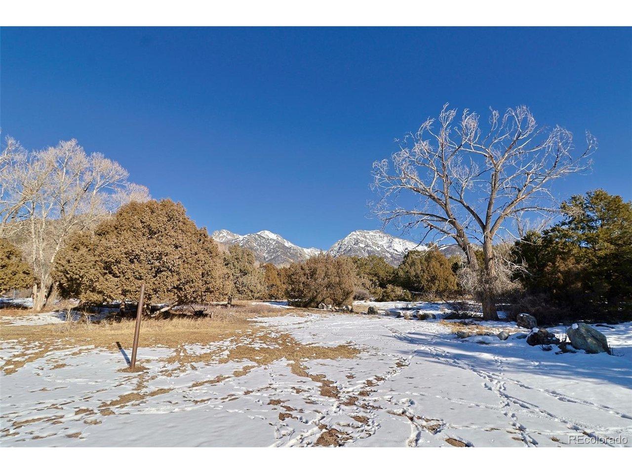 Image 3: from Baca Park into property Image 3: from Baca Park into property