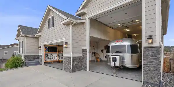 6324 Leilani Dr