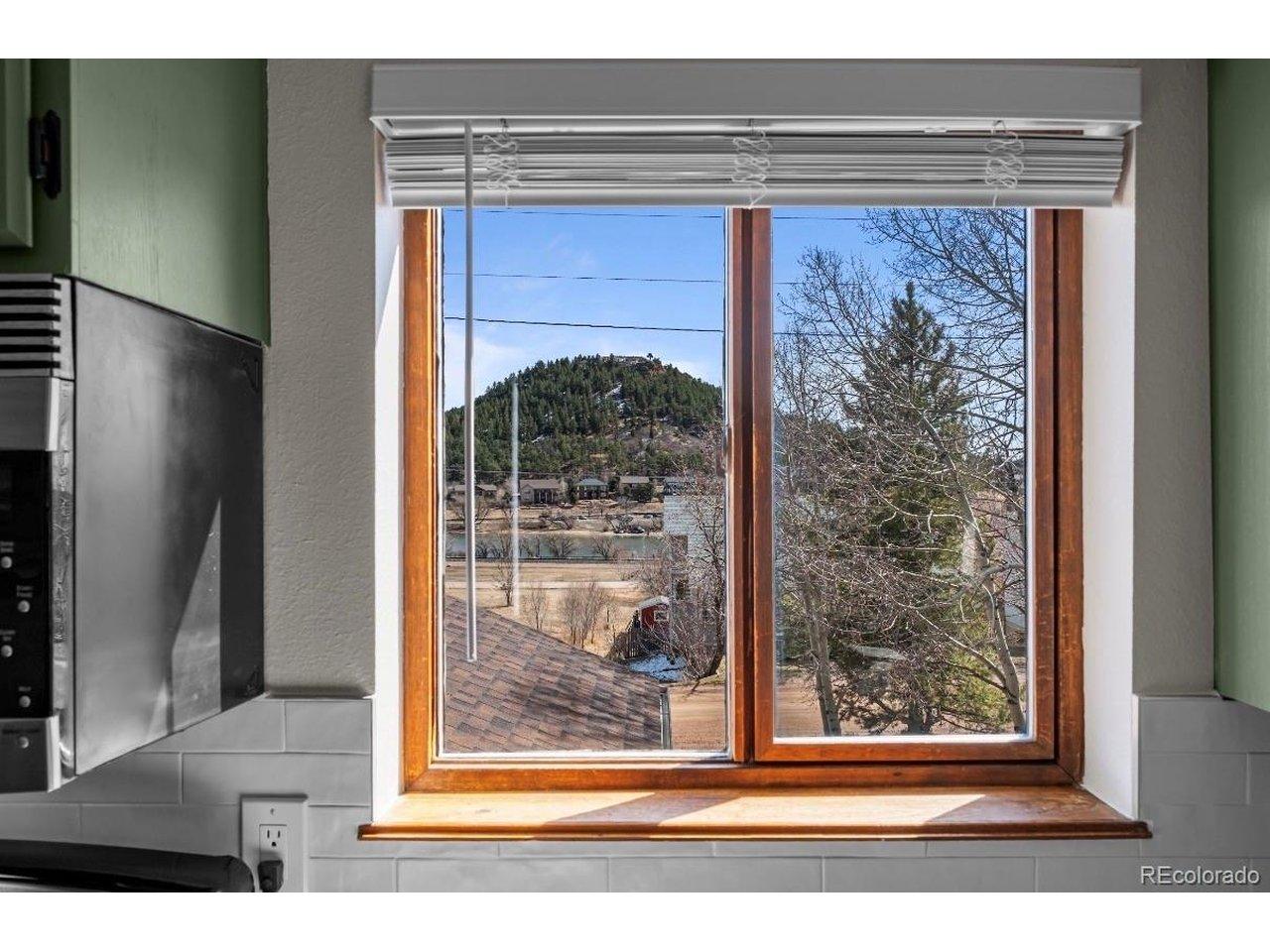 Image 4: Kitchen view.