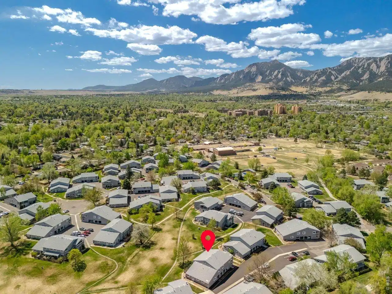 Image 1: Great Central Boulder Location!