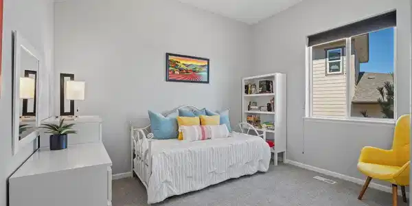 Image 4: Front Guest Bedroom #1 Image 4: Front Guest Bedroom #1