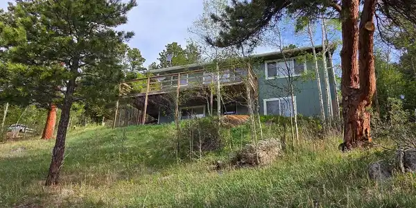 Image 4: Front of Home