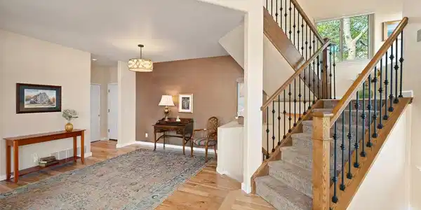 Image 2: Front Entry, Foyer