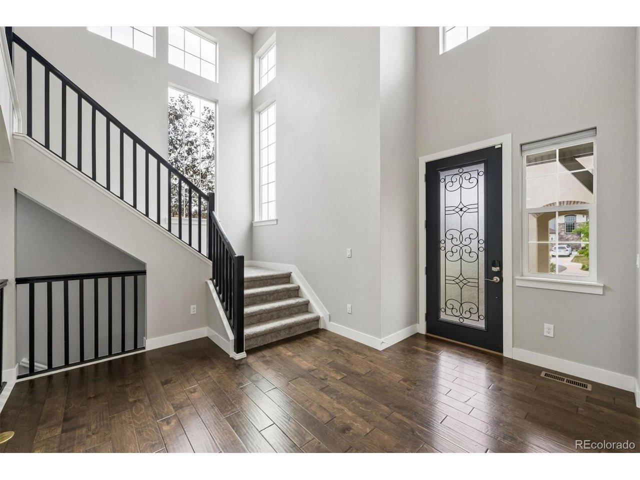 Image 3: Entrance Foyer Image 3: Entrance Foyer