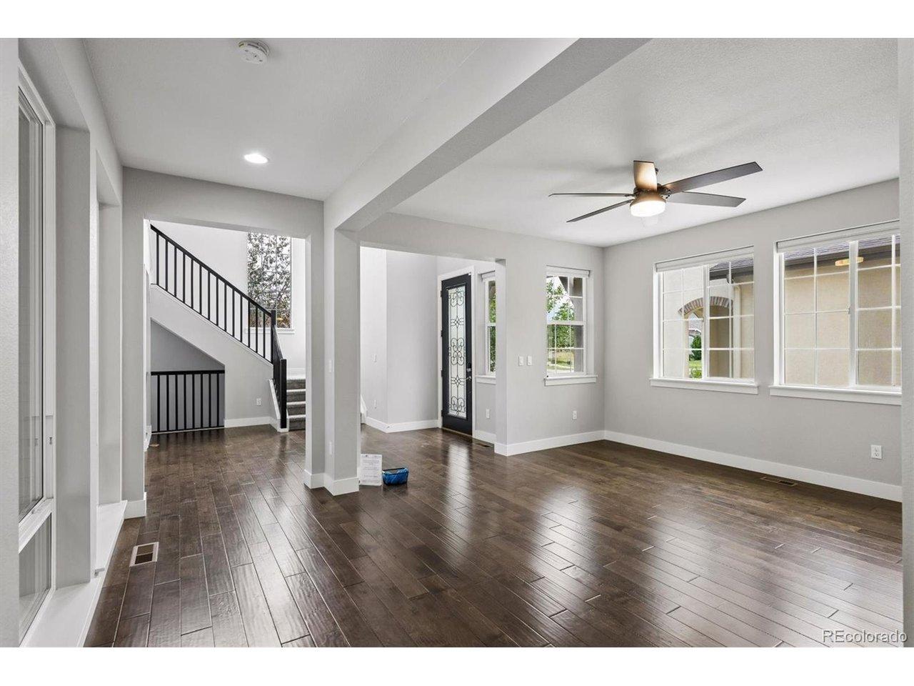 Image 4: Dining Room Image 4: Dining Room
