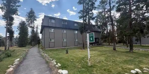 471 Hi Country Dr