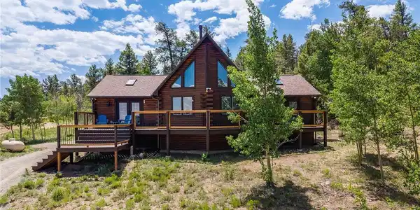 235 Aspen Ln