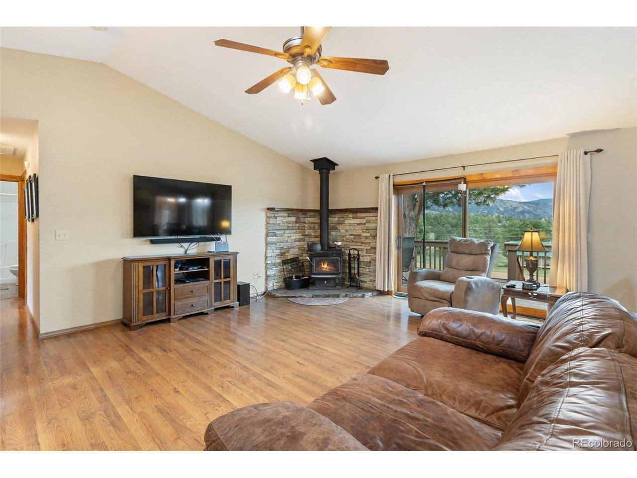 Image 3: Living Room Image 3: Living Room